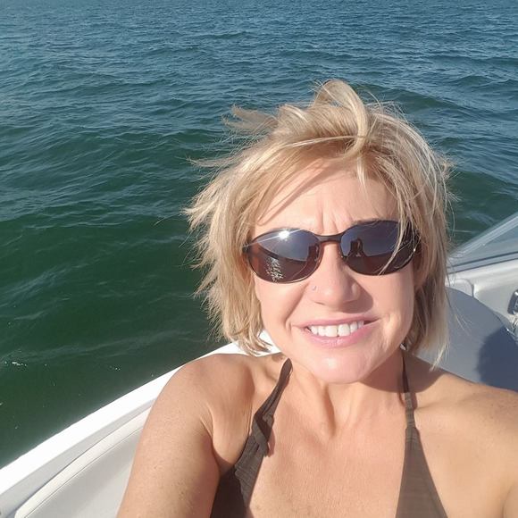 Meet your Posher, Tamara - Picture 1 of 1